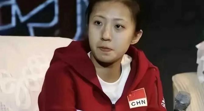 火箭主帅卢西安尼的下课引发球迷热议(伊万主帅致歉球迷)