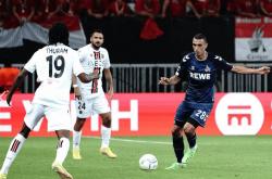 包含美因茨球员确认转会至亚特兰大，表现备受期待的词条