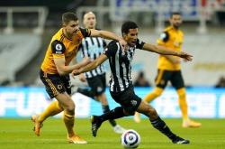 关于狼队主场战平纽卡斯尔英超保级希望渺茫的信息