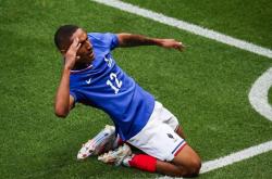 传控打法效果显著，球队多次射门