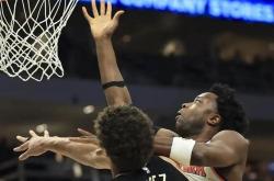 雄鹿横扫尼克斯，豪取胜利