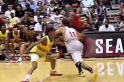 球星们的精湛技巧在比赛中展现无遗