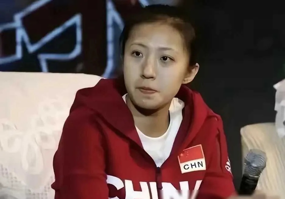 火箭主帅卢西安尼的下课引发球迷热议(伊万主帅致歉球迷)