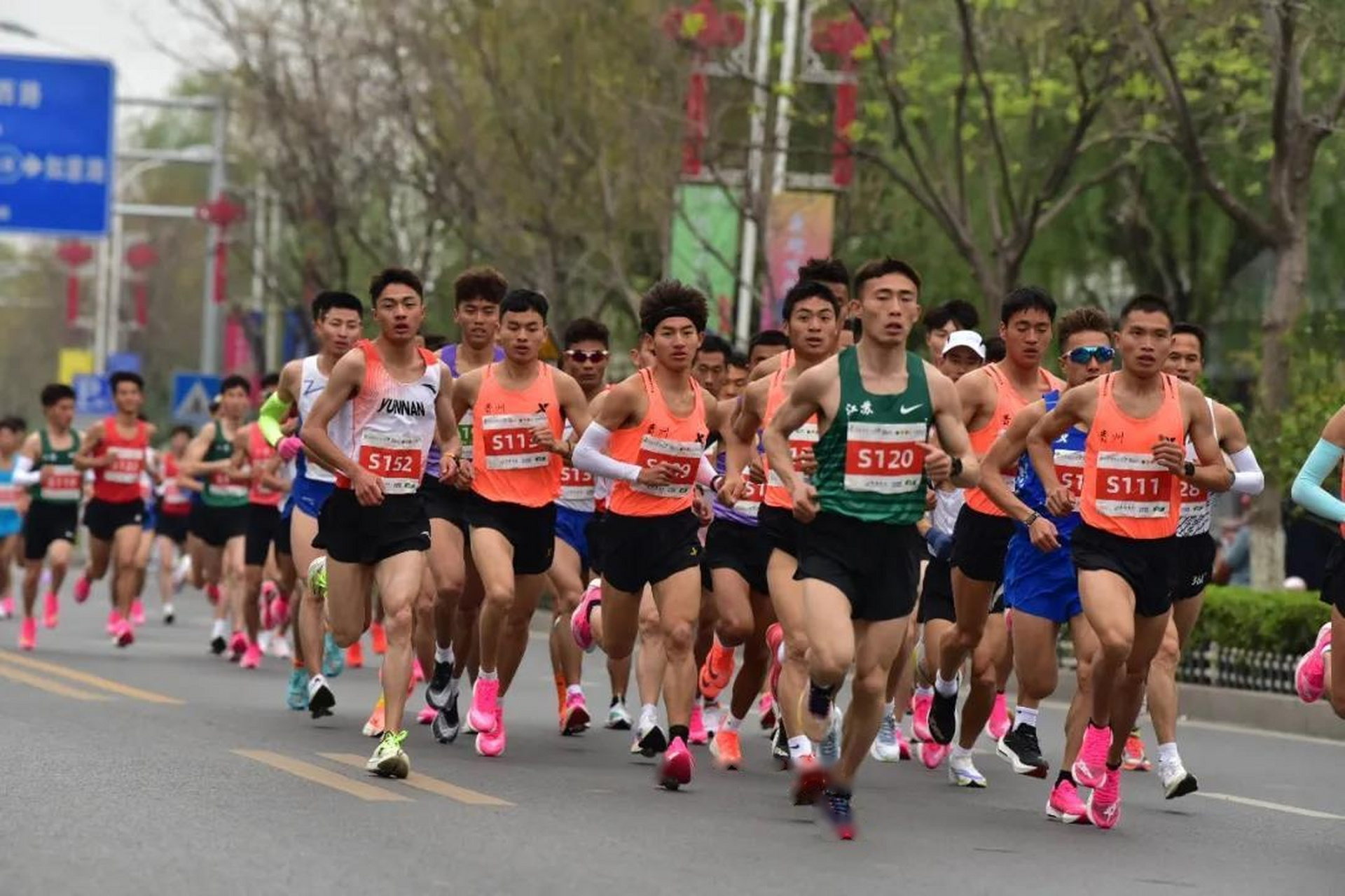 东京奥运篮球赛中名将表现抢镜，疯狂进攻