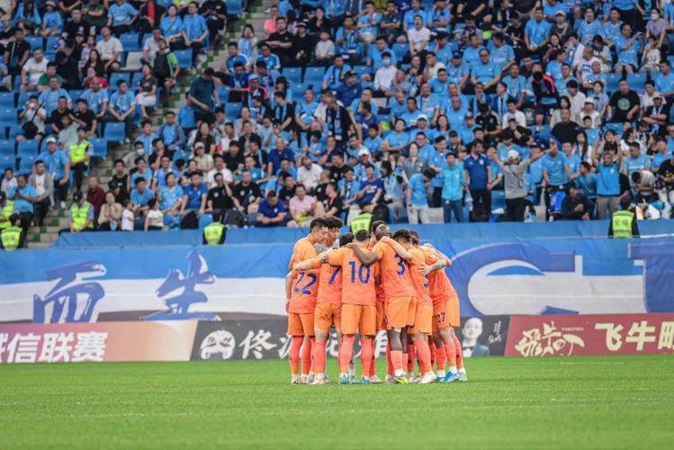 关于大连人队士气高涨迎战河北队的信息