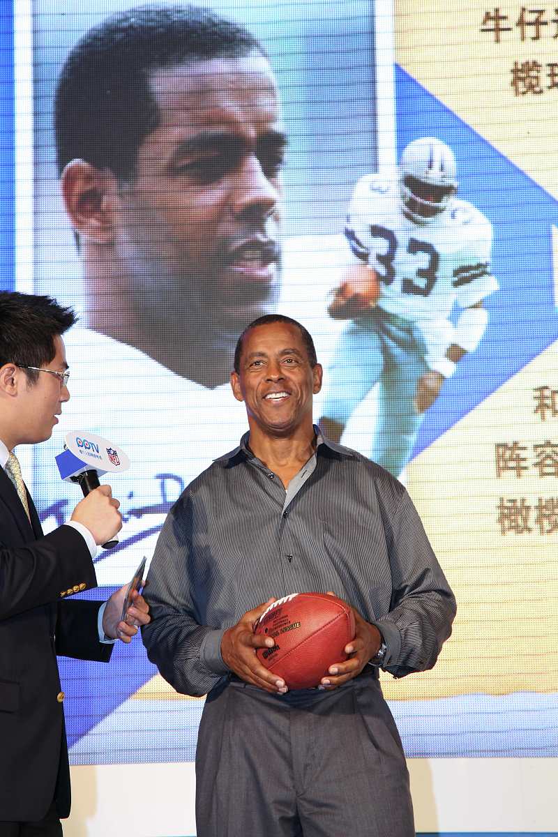 包含阿拉维斯队长成定海神针，球队重返巅峰的词条