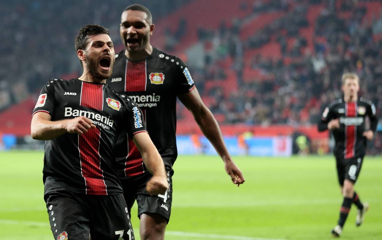 奥格斯堡球员状态低迷,战术调整是当务之急 奥格斯堡球员状态低迷,战术调整是当务之急