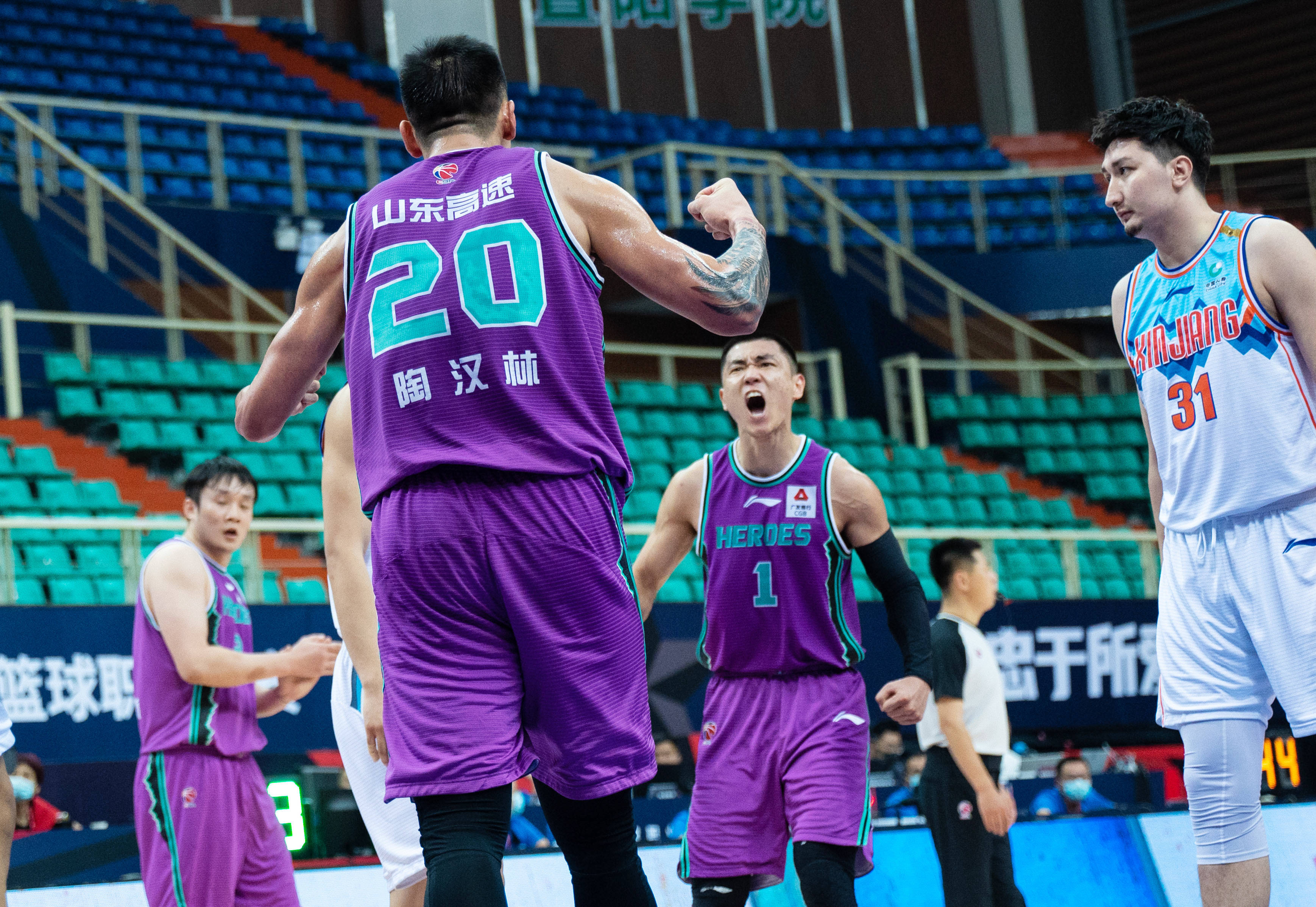 包含山东男篮连败影响士气,教练组加强球队战术训练的词条 包含山东男篮连败影响士气,教练组加强球队战术训练的词条