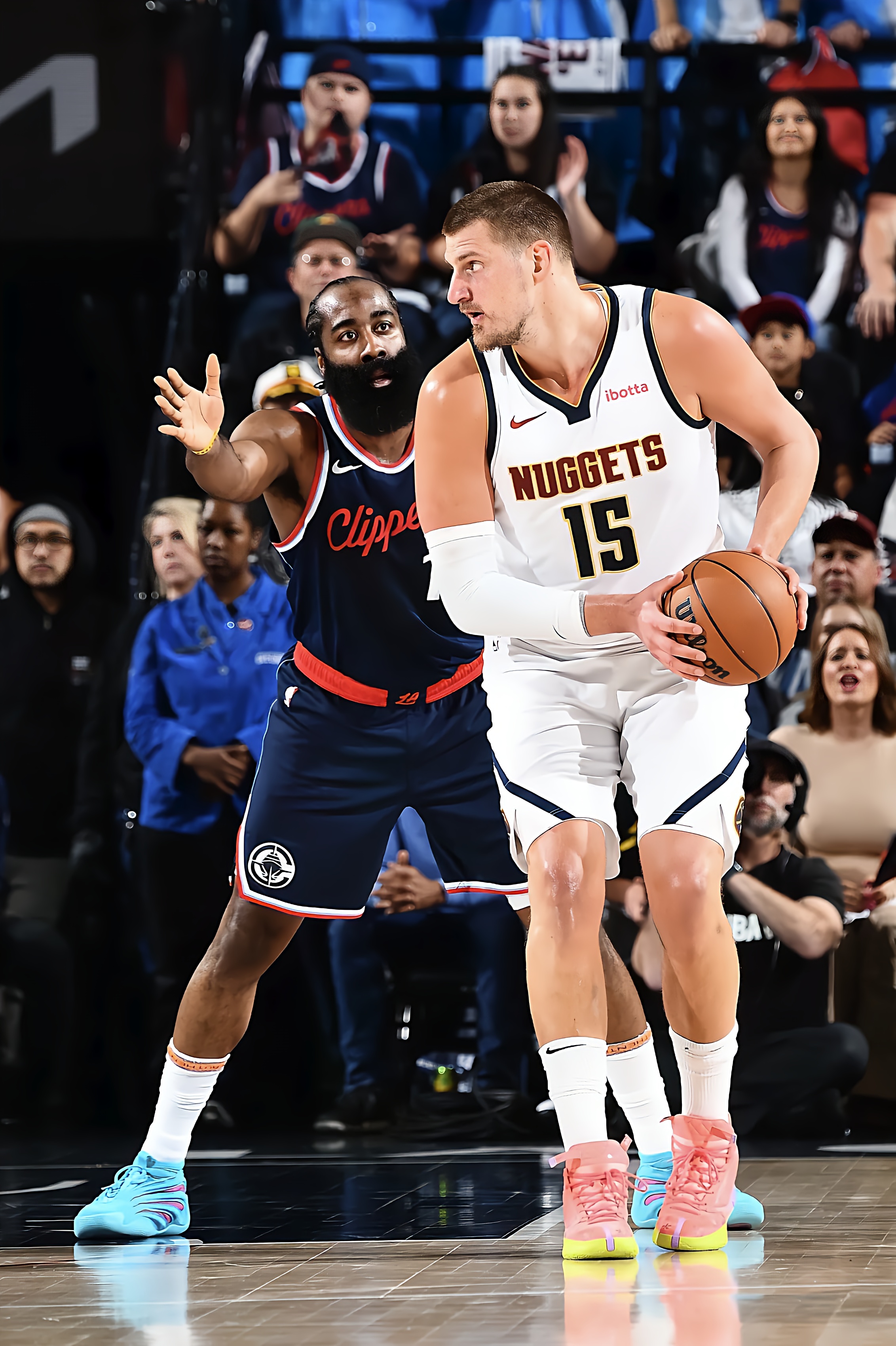 快船击败鹈鹕,豪取五连胜 快船击败鹈鹕,豪取五连胜