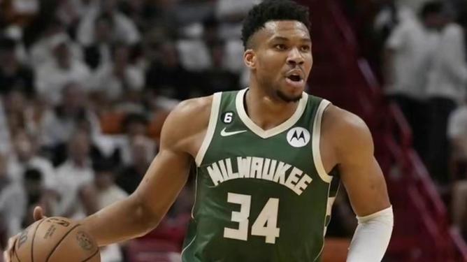 雄鹿全队状态低迷,安特托昆博遭遇重伤的简单介绍 雄鹿全队状态低迷,安特托昆博遭遇重伤的简单介绍