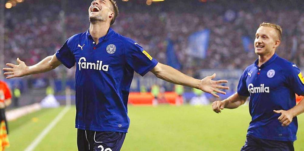 包含柏林赫塔客场取胜，士气获得提升的词条