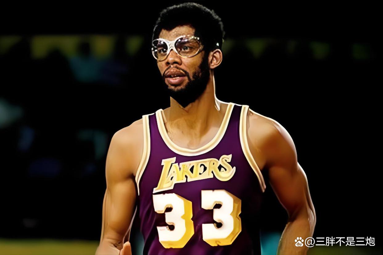 包含球员生涯单场得分破纪录,创造历史的词条 包含球员生涯单场得分破纪录,创造历史的词条