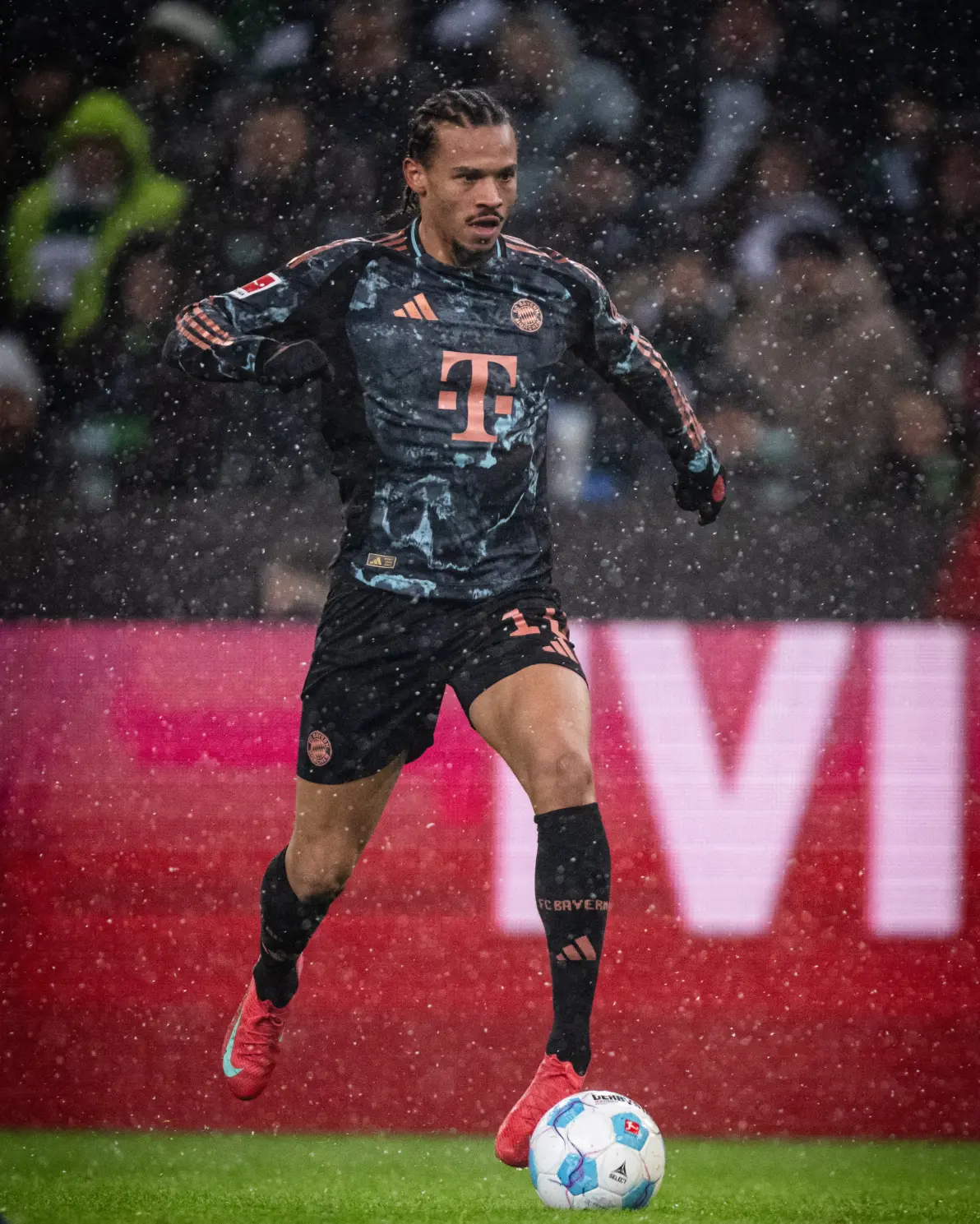 门兴格拉德巴赫战平不莱梅，追赶势头受阻的简单介绍